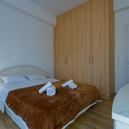 Nice 1Bd Apartment Close To Metro Station Ampelokipoi Athènes Extérieur photo