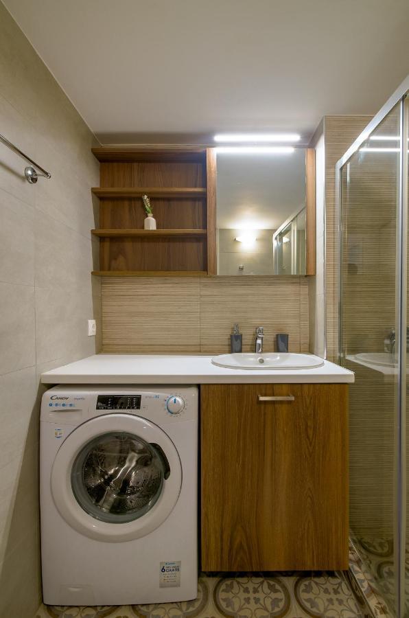 Nice 1Bd Apartment Close To Metro Station Ampelokipoi Athènes Extérieur photo